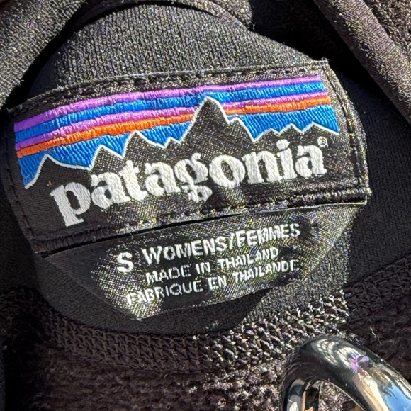 Patagonia Zip Up Fleece with Pockets - Picture 2 of 5